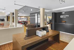 Super 8 by Wyndham Dallas Love Field Airport