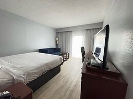 Super 8 by Wyndham Dallas Love Field Airport