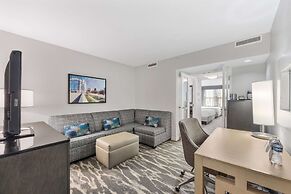 DoubleTree Suites by Hilton Hotel Huntsville South