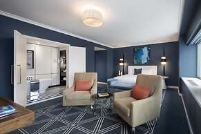 Fairmont The Queen Elizabeth