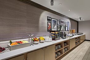 Sheraton Milwaukee Brookfield Hotel