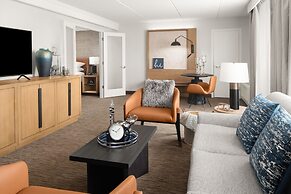 Sheraton Milwaukee Brookfield Hotel