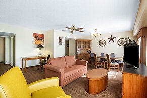 La Quinta Inn by Wyndham Austin Capitol / Downtown