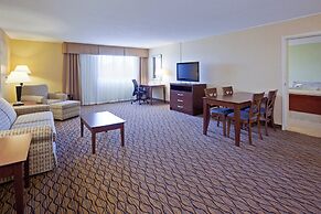 Holiday Inn Bloomington Airport South Mall Area by IHG