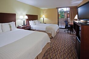 Holiday Inn Bloomington Airport South Mall Area by IHG
