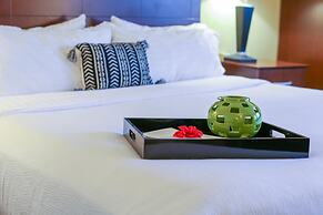 Holiday Inn Bloomington Airport South Mall Area by IHG