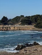 Fireside Inn on Moonstone Beach