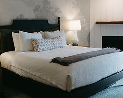 Fireside Inn on Moonstone Beach