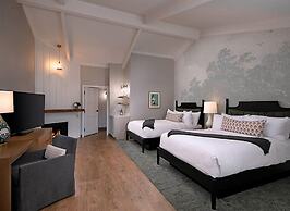 Fireside Inn on Moonstone Beach