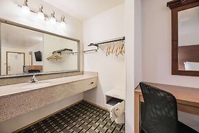 Quality Inn Near Fort Hunter Liggett