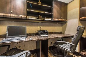 Quattro Hotel & Conference Centre, Ascend Hotel Collection