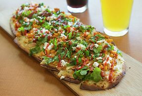 DoubleTree by Hilton Lisle Naperville