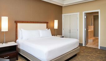 DoubleTree by Hilton Hotel Portland