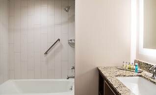 DoubleTree by Hilton Hotel Portland