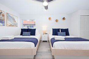 Siesta Key Beach Resort and Suites