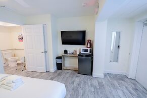 Siesta Key Beach Resort and Suites