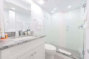 Siesta Key Beach Resort and Suites