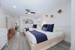 Siesta Key Beach Resort and Suites