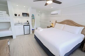 Siesta Key Beach Resort and Suites