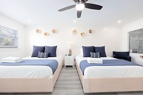 Siesta Key Beach Resort and Suites