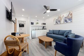 Siesta Key Beach Resort and Suites