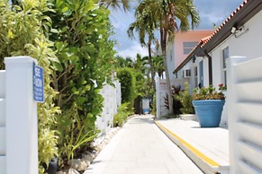 Siesta Key Beach Resort and Suites