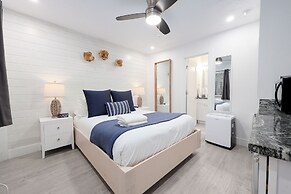 Siesta Key Beach Resort and Suites