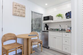 Siesta Key Beach Resort and Suites