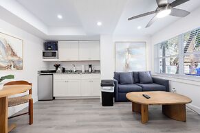 Siesta Key Beach Resort and Suites