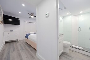 Siesta Key Beach Resort and Suites