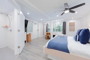 Siesta Key Beach Resort and Suites