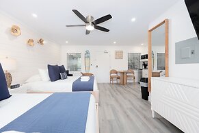 Siesta Key Beach Resort and Suites