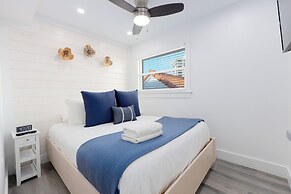 Siesta Key Beach Resort and Suites