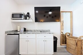 Siesta Key Beach Resort and Suites