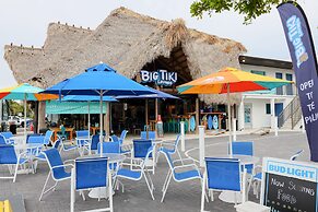 Siesta Key Beach Resort and Suites