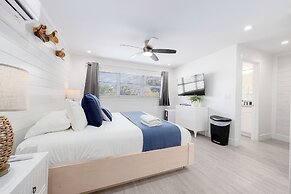 Siesta Key Beach Resort and Suites