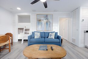 Siesta Key Beach Resort and Suites