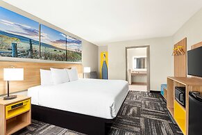Days Inn by Wyndham Paris