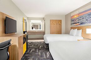 Days Inn by Wyndham Paris