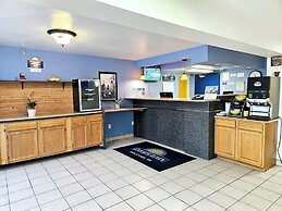 Days Inn by Wyndham Holland