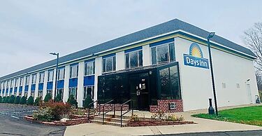 Days Inn by Wyndham Holland