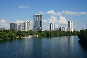 Holiday Inn Austin -Town Lake by IHG