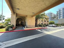 Portside Inn & Suites