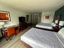 Portside Inn & Suites
