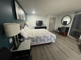 Portside Inn & Suites