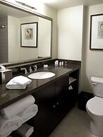 DoubleTree by Hilton Charlotte Airport