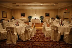 DoubleTree by Hilton Charlotte Airport