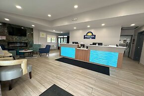 Days Inn by Wyndham Renfro Valley Mount Vernon