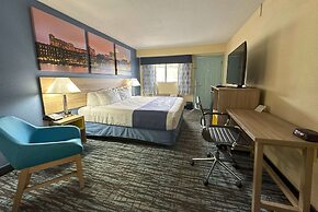 Days Inn by Wyndham Renfro Valley Mount Vernon