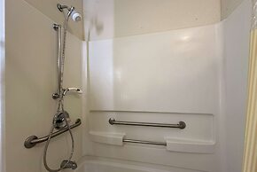 Days Inn by Wyndham Renfro Valley Mount Vernon